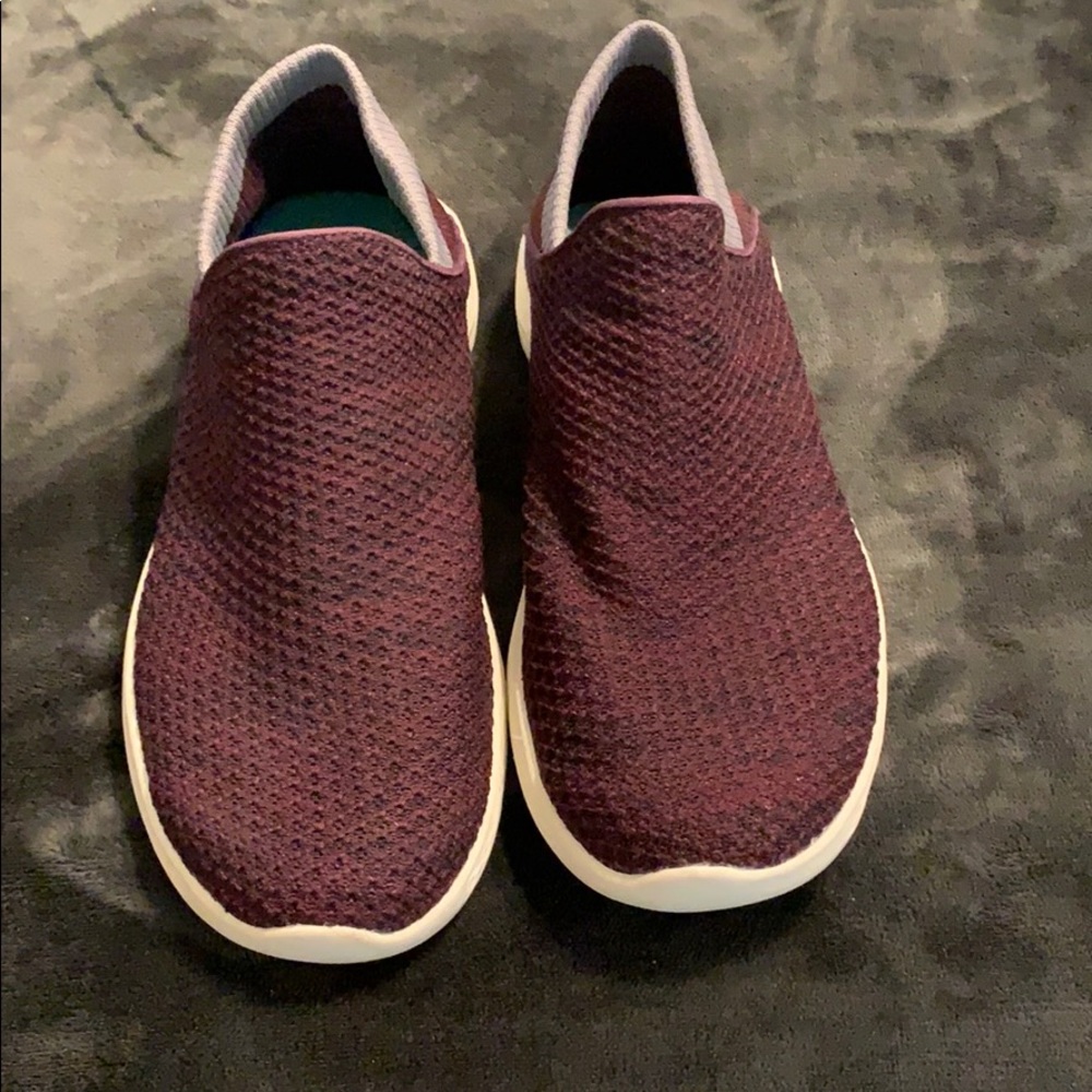 Skechers You Walk Burgundy/Grey